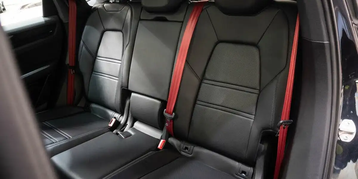 2022-porsche-cayenne-30-v6-e-hybrid-coupe-big-21