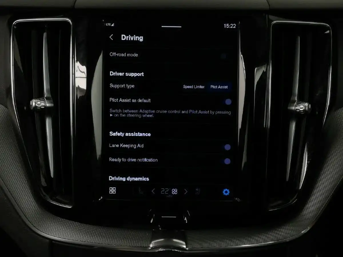 2023-volvo-xc60-20-b5-plus-big-14