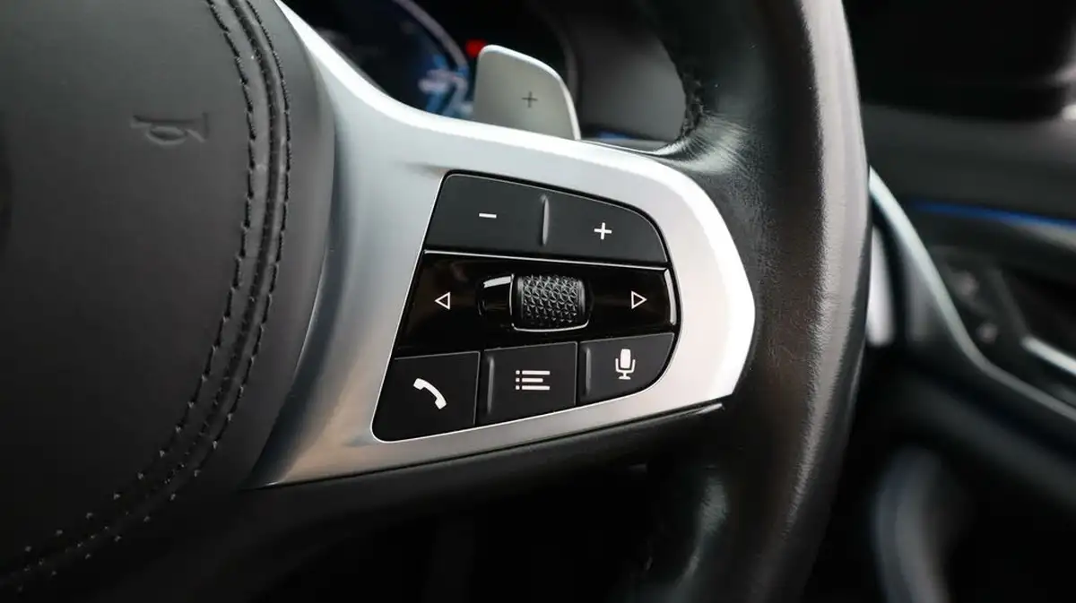 2021-bmw-5-series-20-530e-m-sport-saloon-4d-big-25