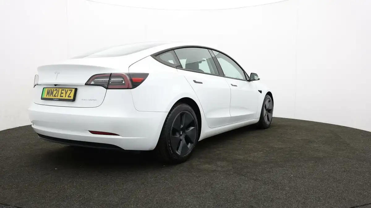 2021-tesla-model-3-e-long-range-4x4-big-77