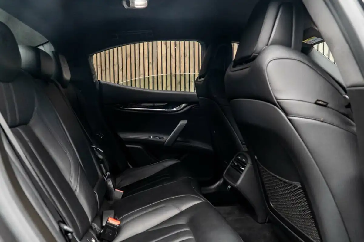 2022-maserati-ghibli-20-gt-1998cc-big-42