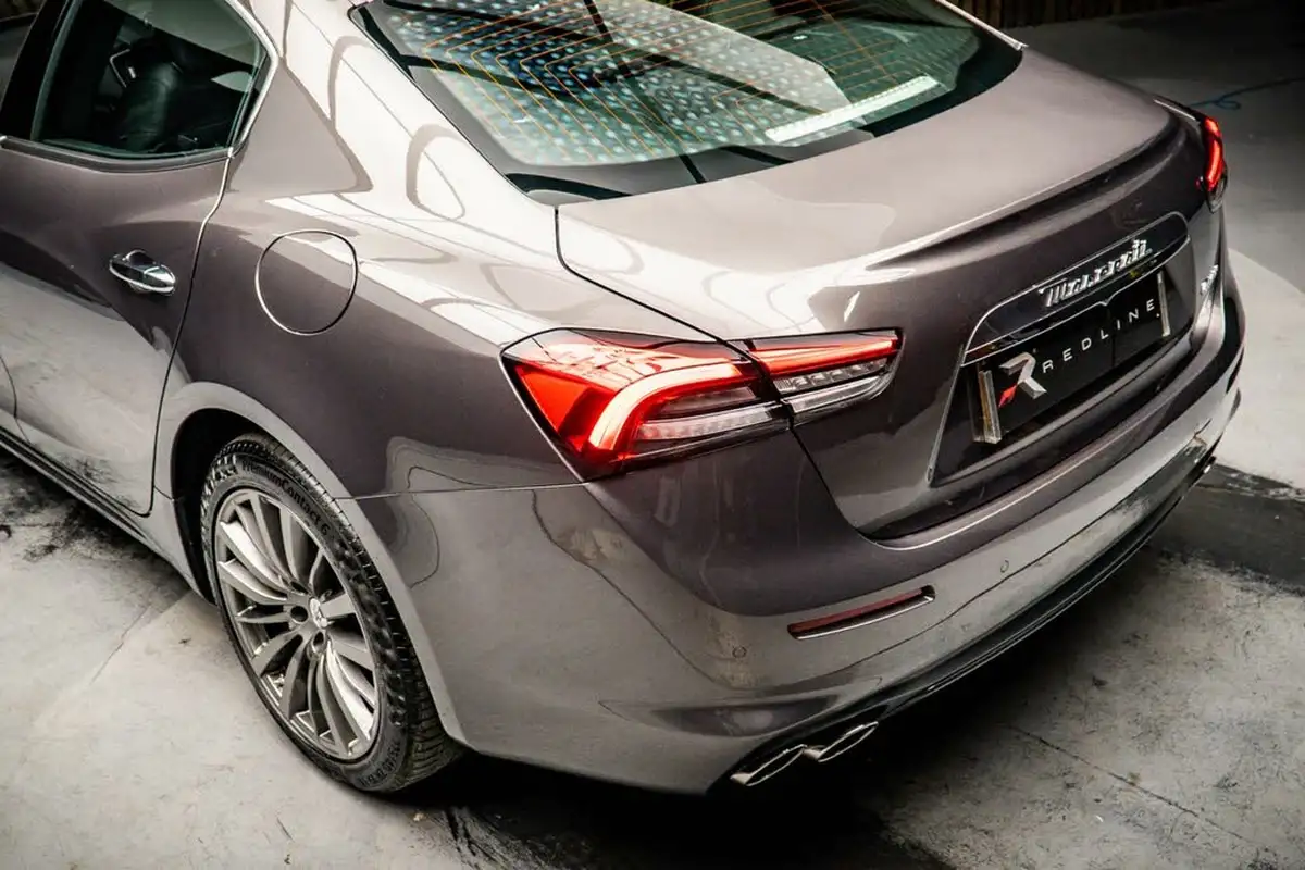 2022-maserati-ghibli-20-gt-1998cc-big-18