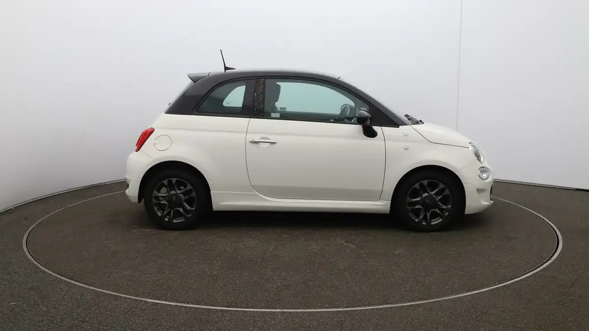 2021-fiat-500-10-hey-google-big-39