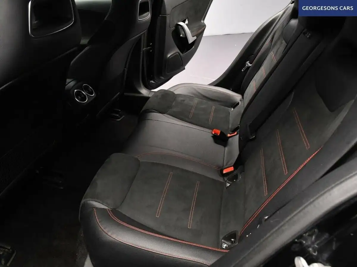 2020-mercedes-benz-a-class-13-a200-amg-line-hatchback-5d-big-23