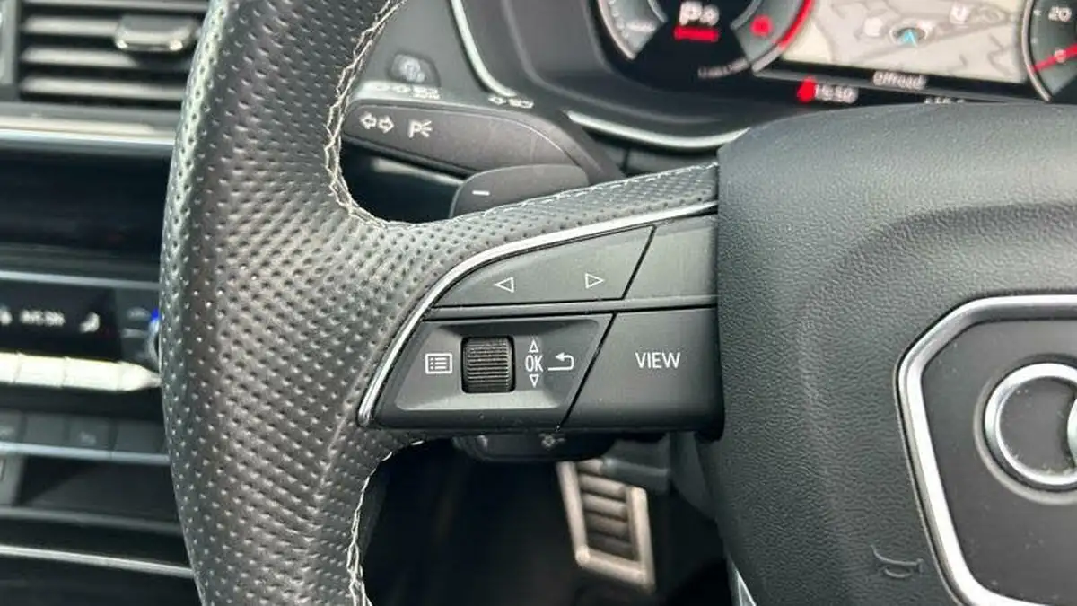 2022-audi-q5-20-45-tfsi-edition-1-sportback-big-23