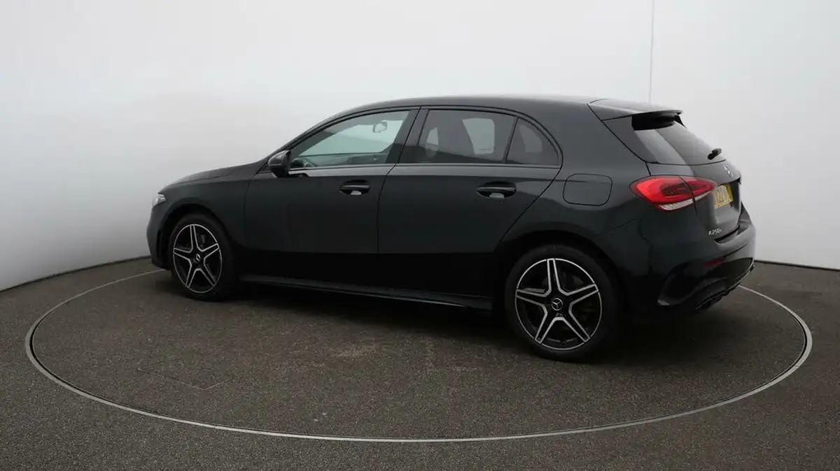 2022-mercedes-benz-a-class-13-a250e-amg-line-edition-hatchback-5d-big-52