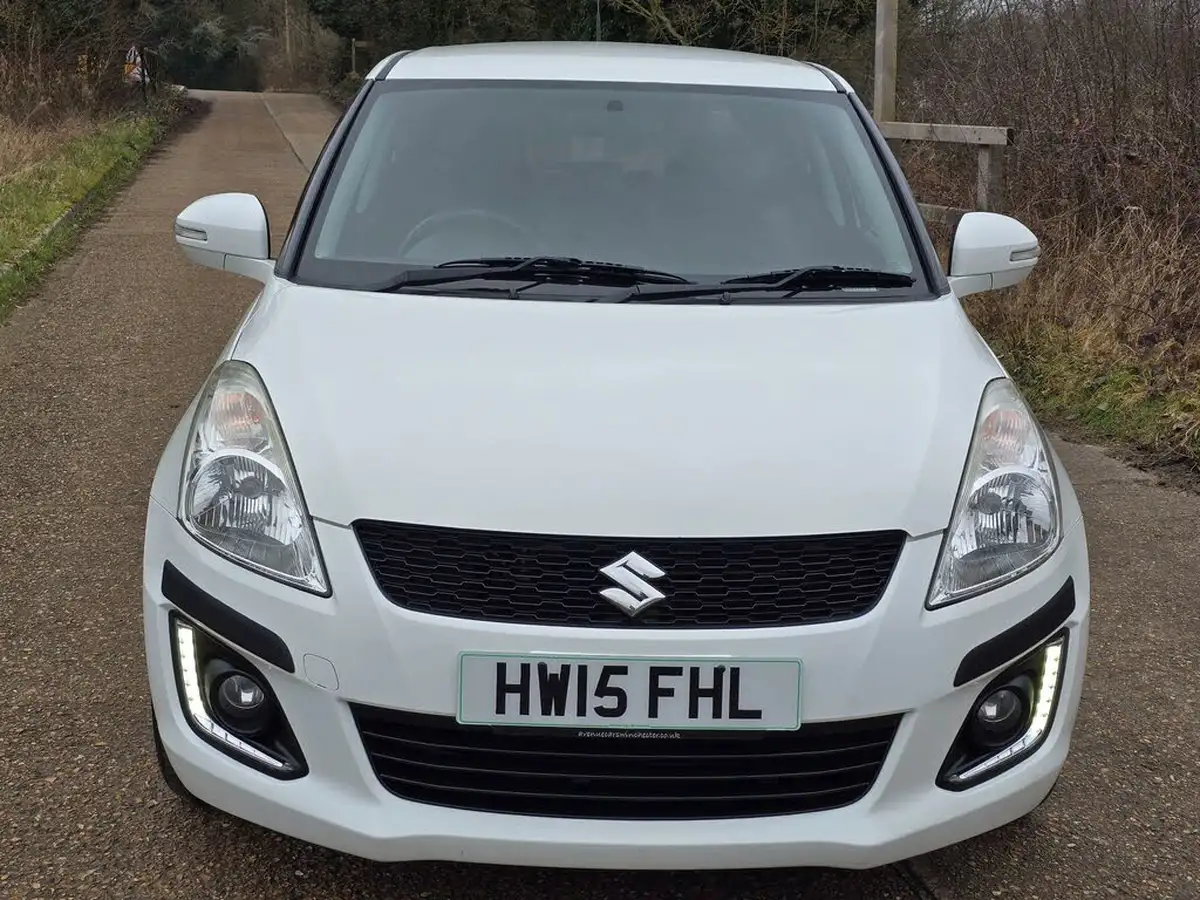 2015-suzuki-swift-12-sz4-90ps-5d-big-7