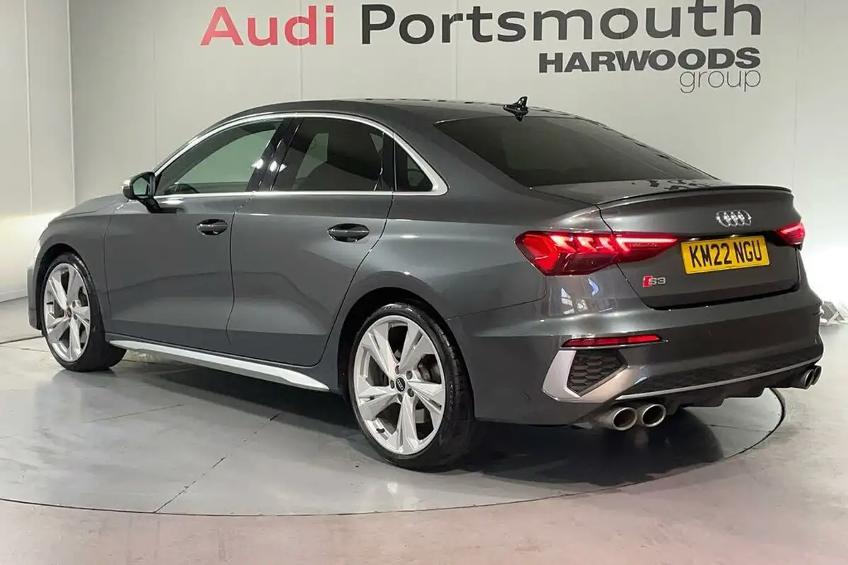 2022-audi-s3-20-tfsi-saloon-4d-big-8