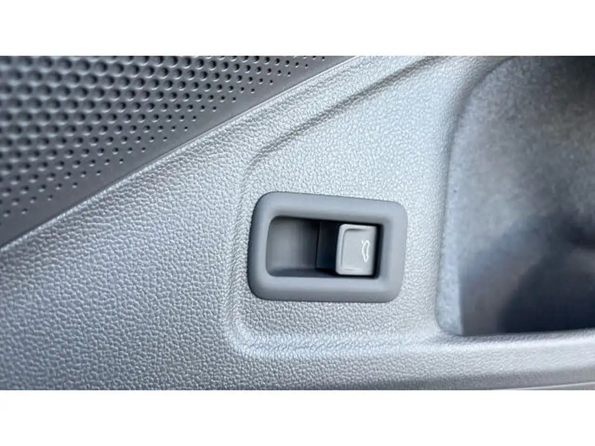 2024-skoda-superb-20tdi-laurin-klement-193ps-4x4-hatchback-big-31