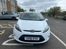 2011-ford-fiesta-125-style-60ps-5d-small-1