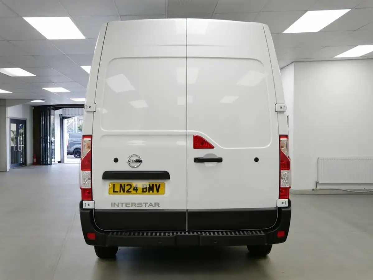 2024-nissan-interstar-23dci-f35-l3h2-acenta-135pseu6d-panel-van-big-15