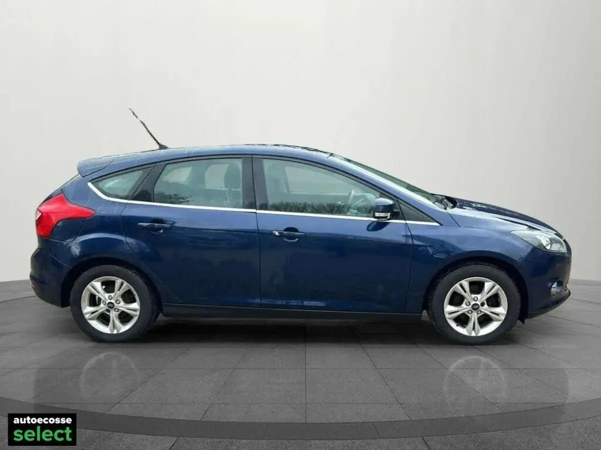 2011-ford-focus-16-zetec-ti-vct-105ps-hatchback-5d-big-7