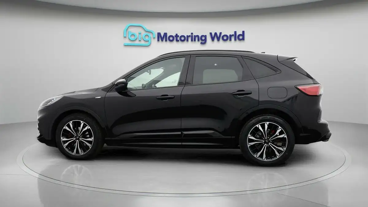 2021-ford-kuga-15-st-line-x-edition-big-3