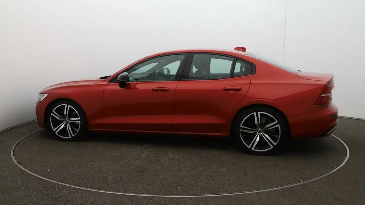 2019-volvo-s60-20-t5-r-design-plus-big-51