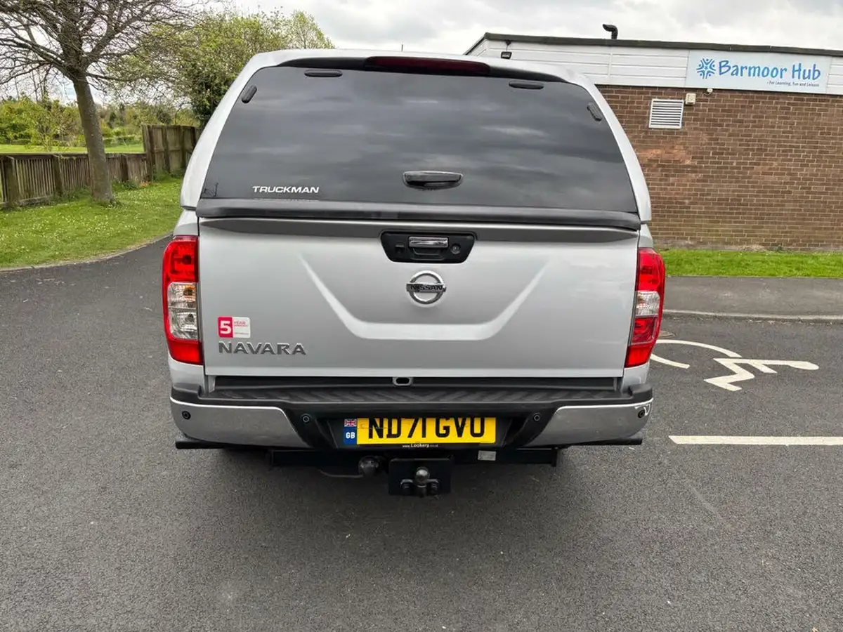 2021-nissan-navara-23dci-tt-tekna-8-navileather-auto-big-5