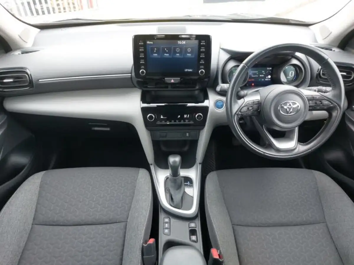 2021-toyota-yaris-cross-15-vvt-i-icon-big-2
