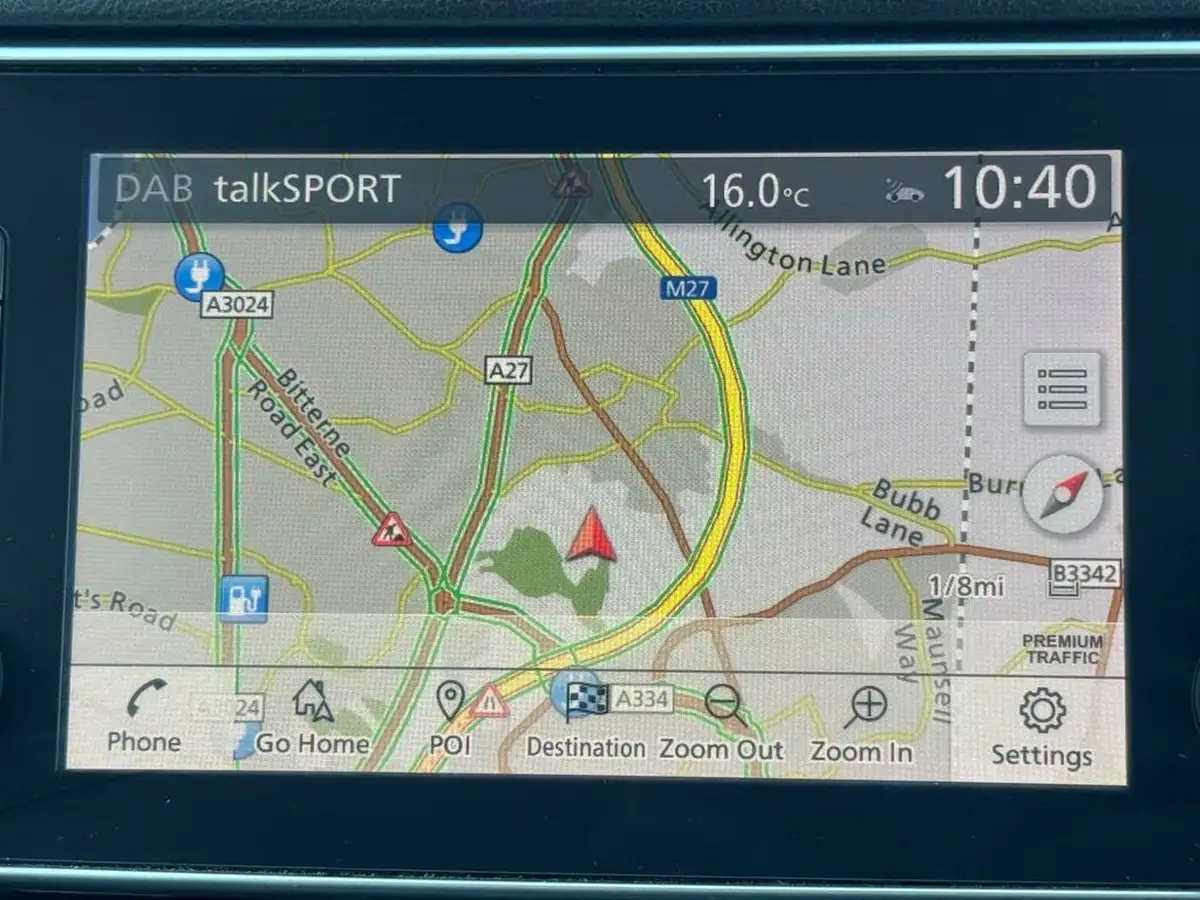 2020-nissan-leaf-e-tekna-big-35