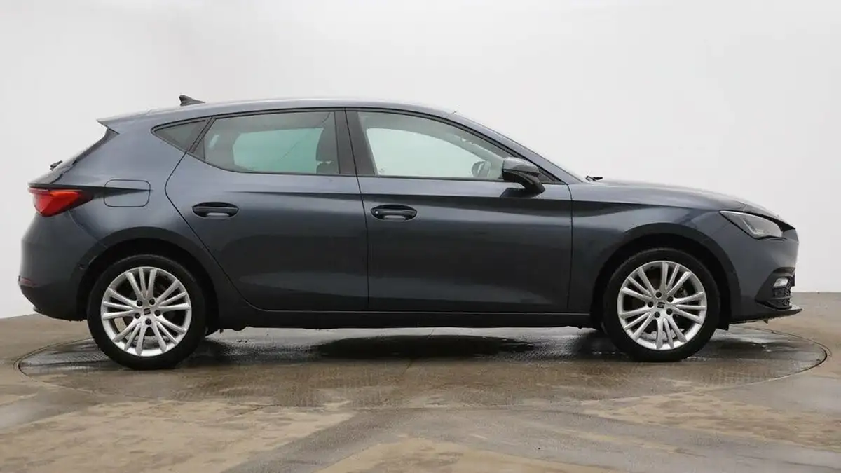 2020-seat-leon-10-tsi-evo-se-dynamic-big-1