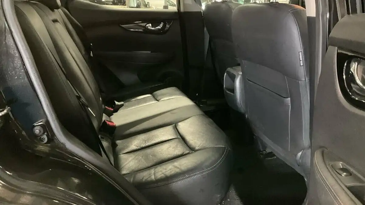 2015-nissan-qashqai-15dci-tekna-big-9