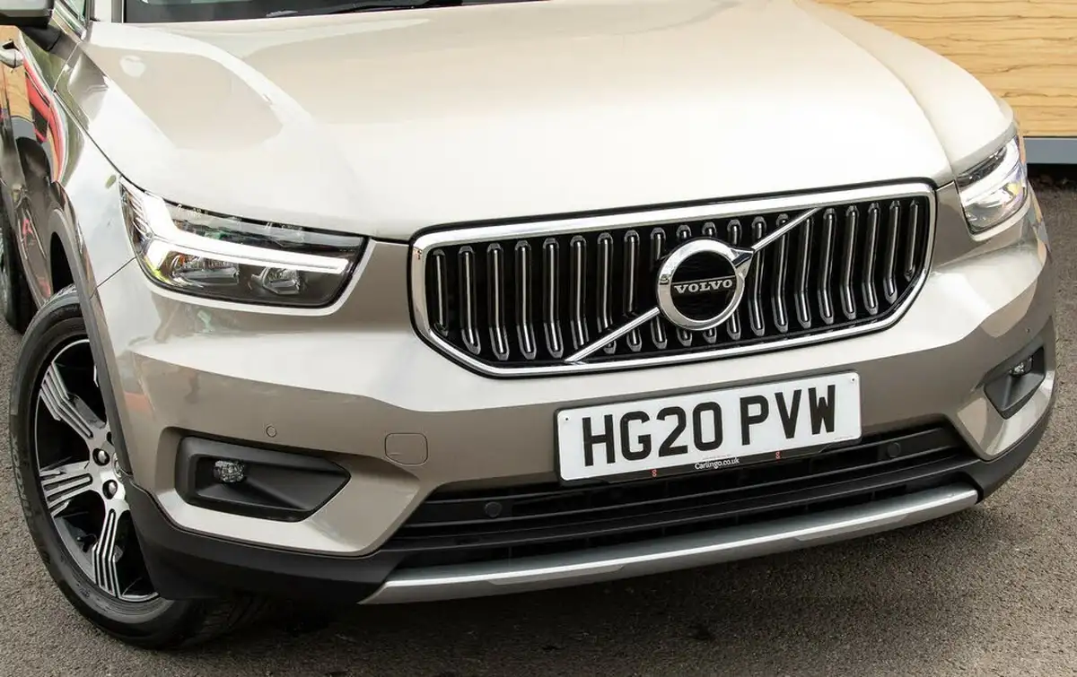 2020-volvo-xc40-15-t3-inscription-geartronic-big-10