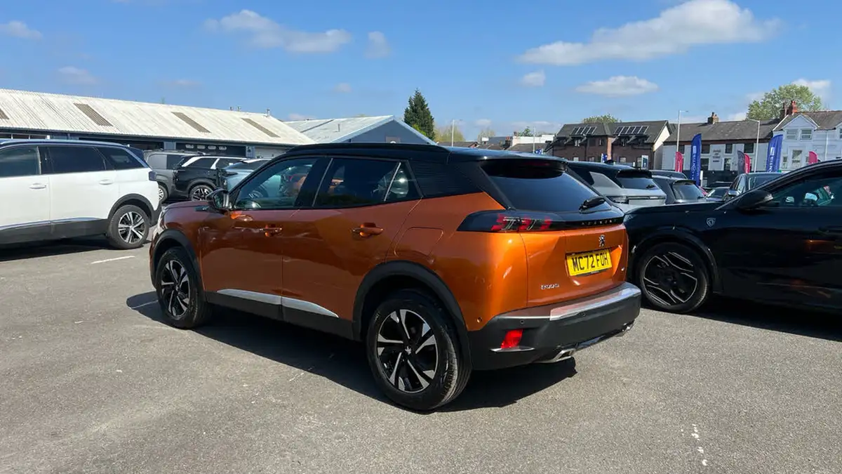 2023-peugeot-2008-suv-12-puretech-gt-130bhp-station-wagon-eat8-big-4