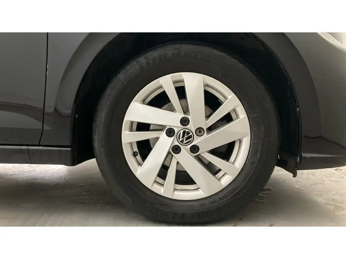 2022-volkswagen-polo-10-tsi-life-big-4