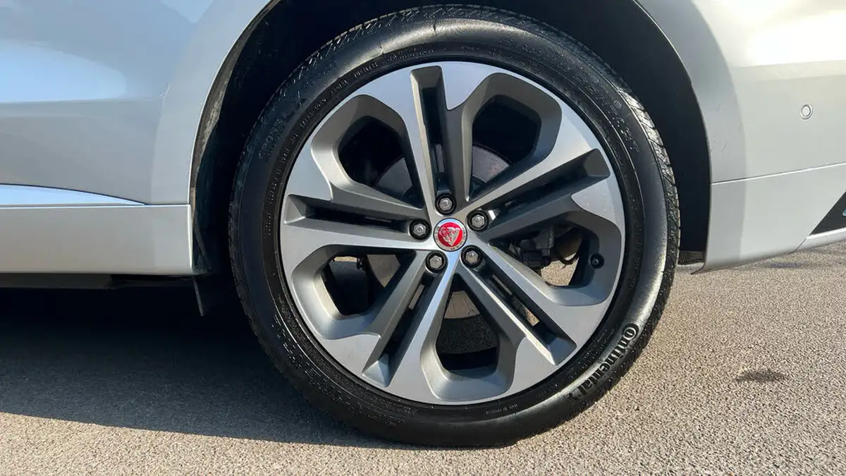 2021-jaguar-f-pace-20-p400e-hse-big-7