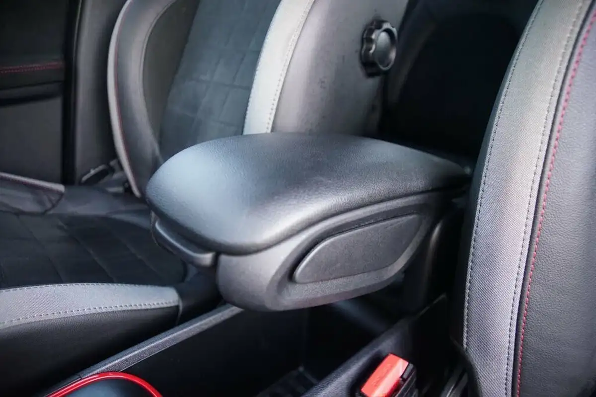 2019-mini-countryman-20-john-cooper-works-big-23