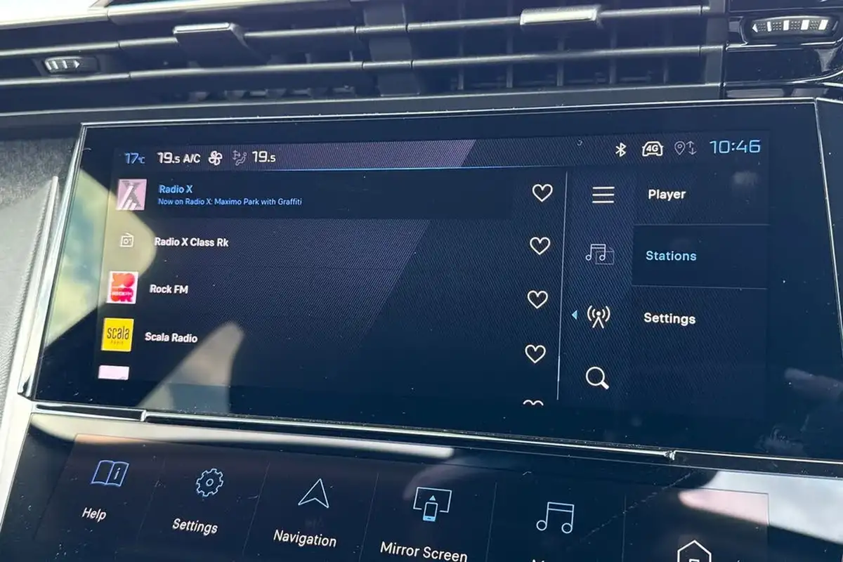 2023-peugeot-408-12-puretech-allure-premium-big-42