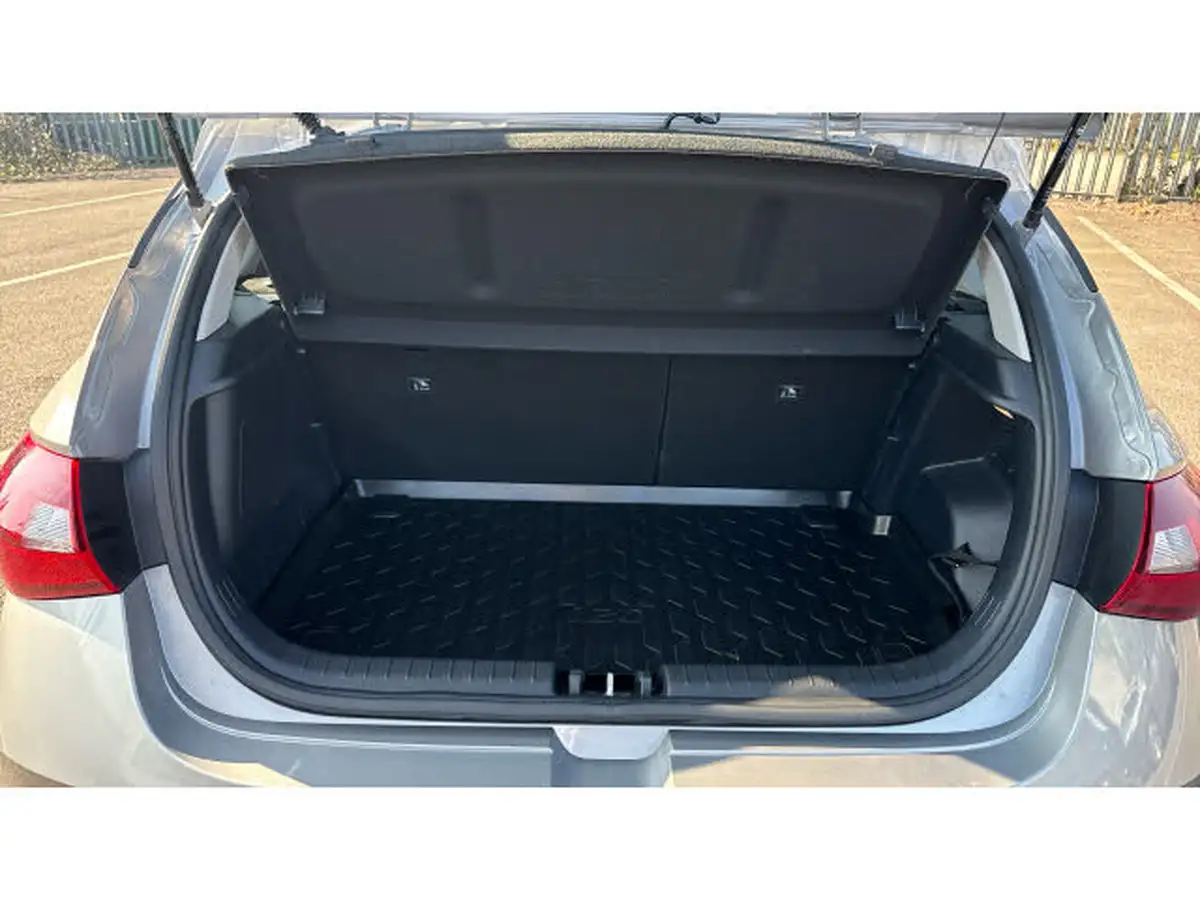2021-hyundai-i20-10-t-gdi-se-connect-eclutch-imt-big-3
