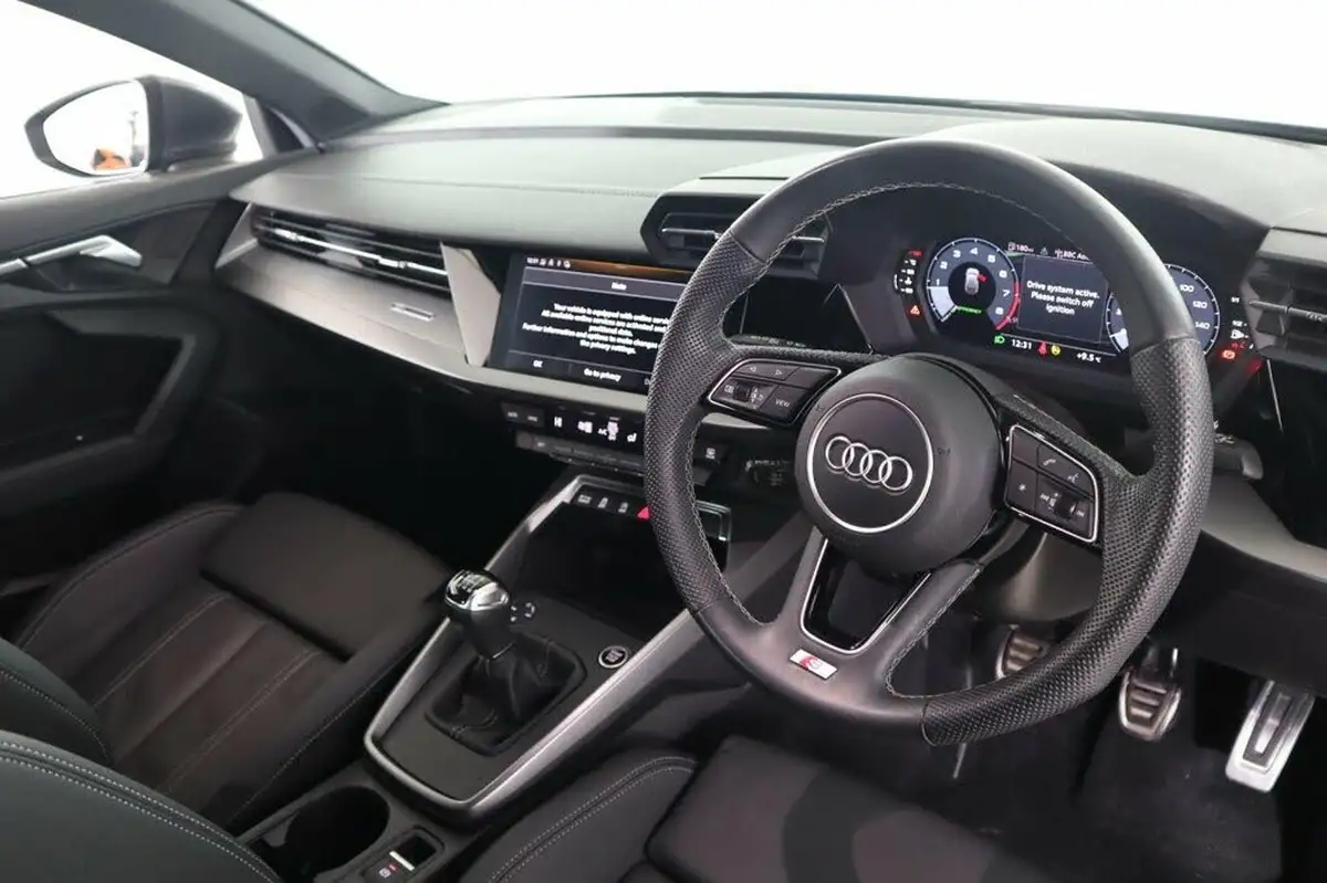 2023-audi-a3-15-35-tfsi-s-line-sportback-5d-big-8
