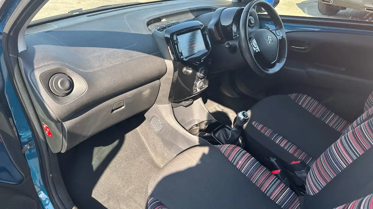 2021-citroen-c1-10-vti-shine-5d-big-11