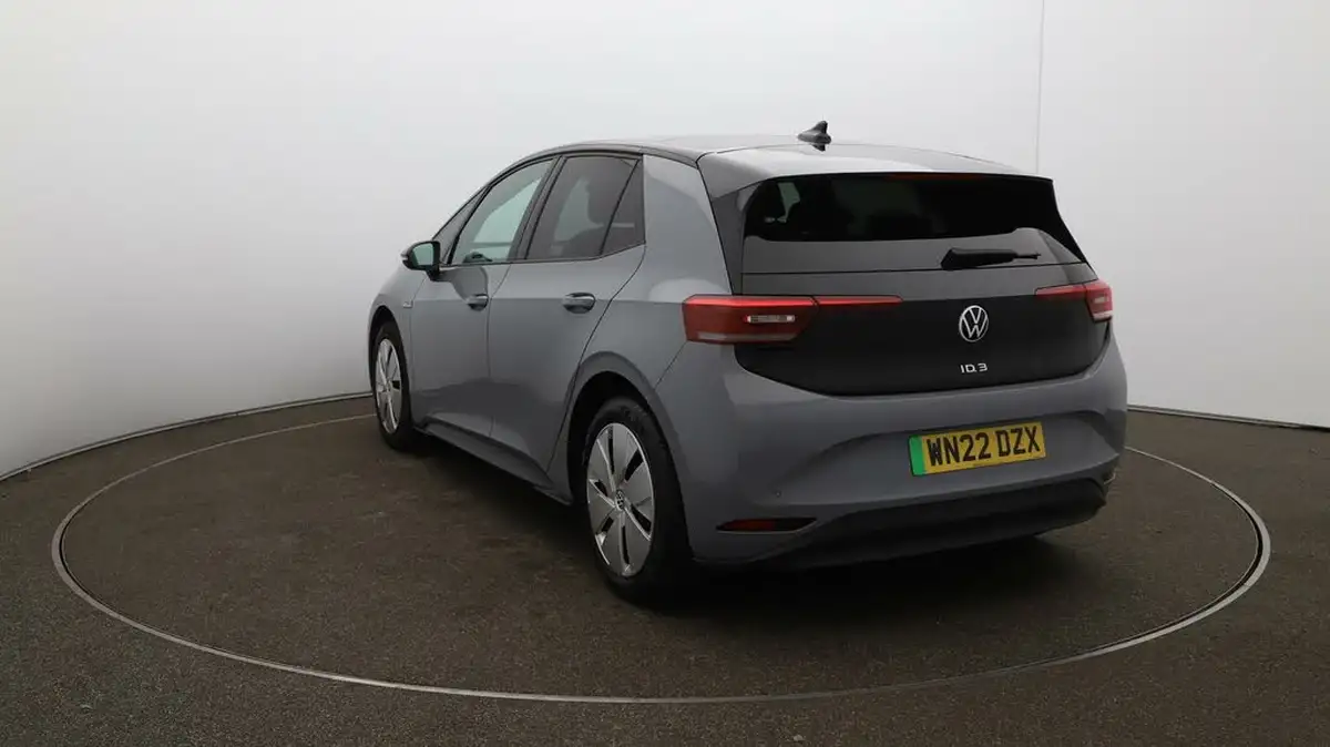 2022-volkswagen-id3-e-family-145ps-big-55