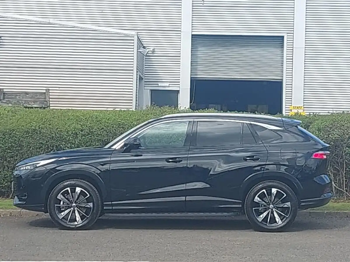 2024-mg-hs-15t-gdi-trophy-273ps-plug-in-hybrid-1496cc-auto-big-3