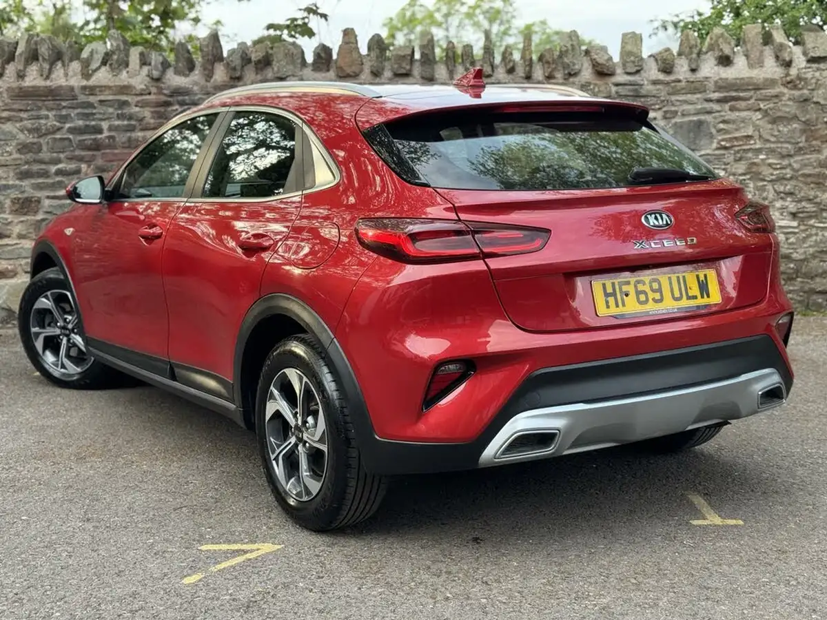 2020-kia-xceed-10-t-gdi-2-big-16