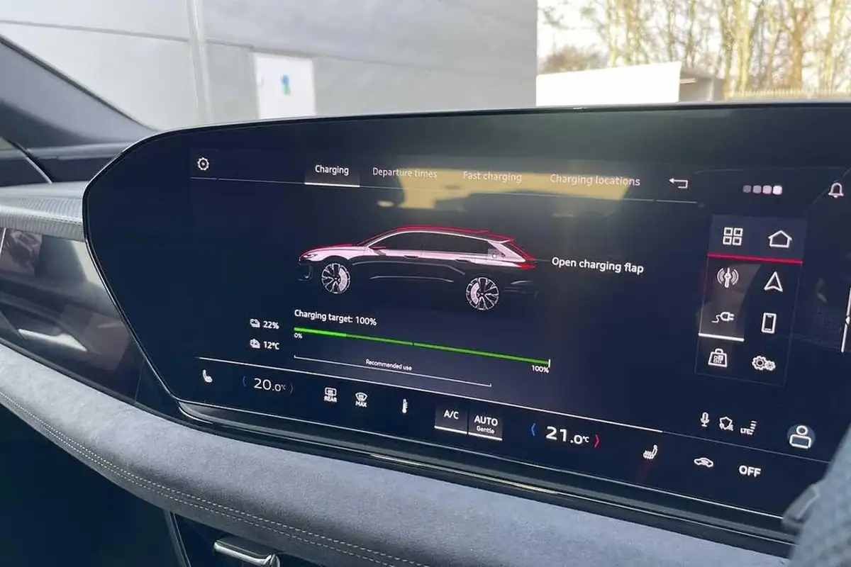 2025-audi-a6-e-tron-e-launch-edition-big-38