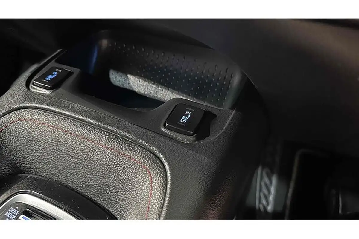 2021-toyota-corolla-18-vvt-i-excel-trk-touring-sports-big-37