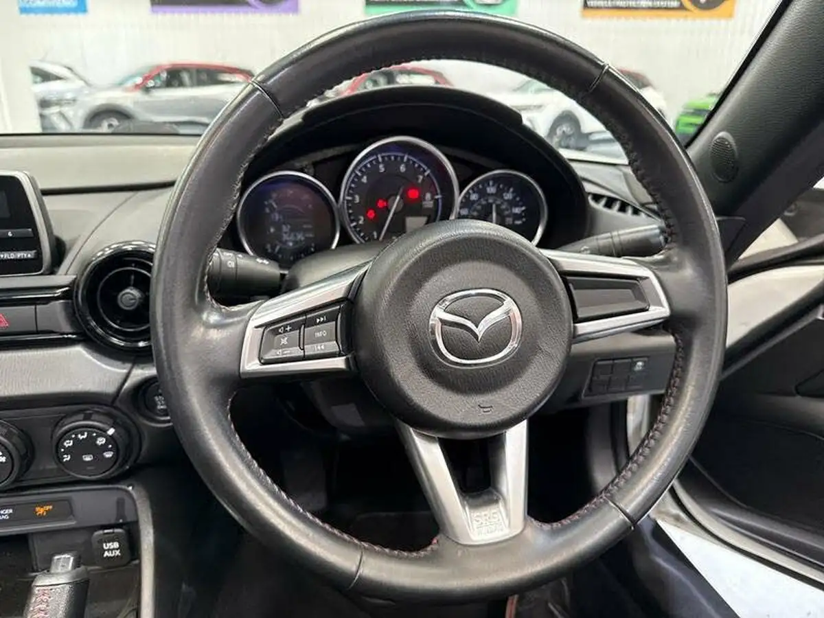 2019-mazda-mx-5-15-se-big-12