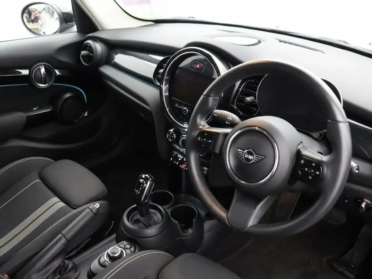 2022-mini-cooper-20-cooper-s-classic-hatchback-5d-auto-big-10