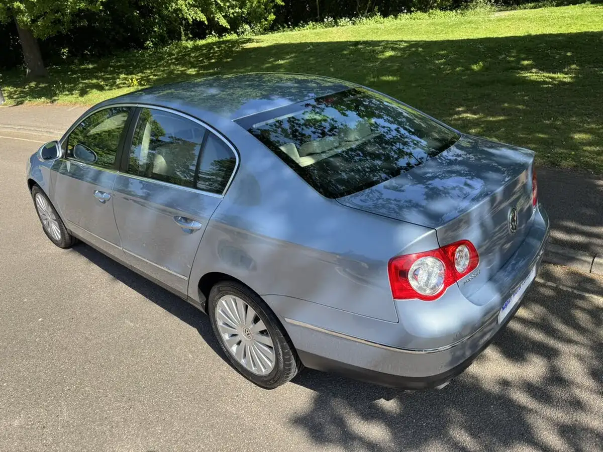 2010-volkswagen-passat-20td-highline-cr-140ps-saloon-4d-big-31