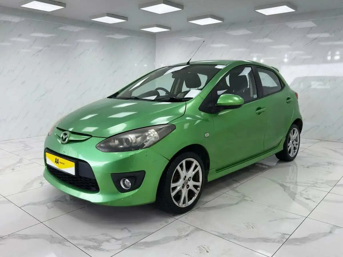 2009-mazda-mazda2-15-sport-5d-big-4