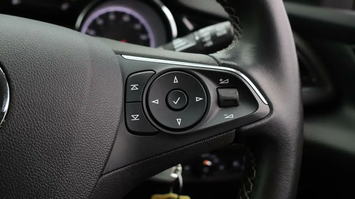 2021-vauxhall-insignia-grand-sport-20-turbo-d-sri-premium-auto-big-24