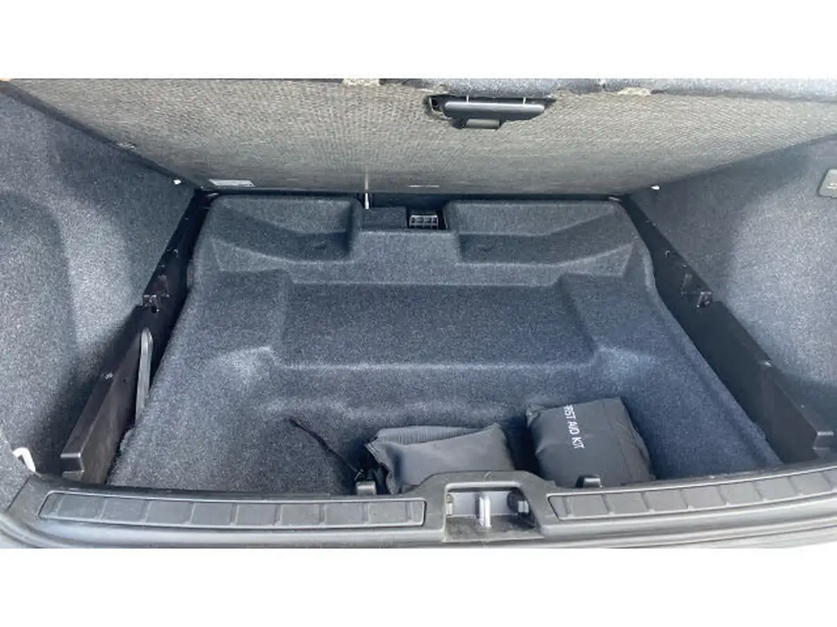 2021-volvo-xc40-15-t3-r-design-pro-163bhp-geartronic-big-38