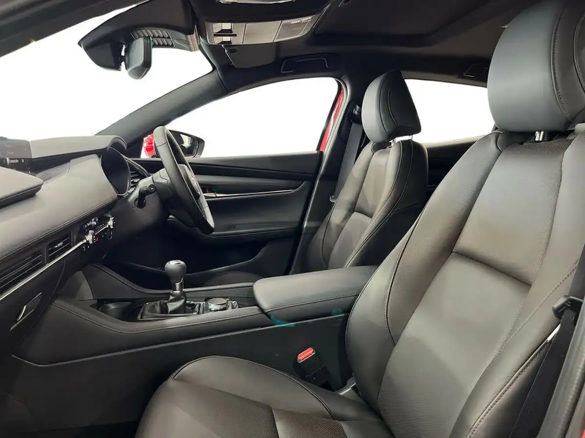 2025-mazda-mazda3-20-e-skyactiv-x-takumi-big-7