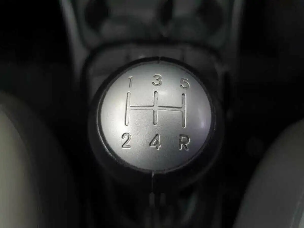 2020-kia-picanto-10-zest-big-23