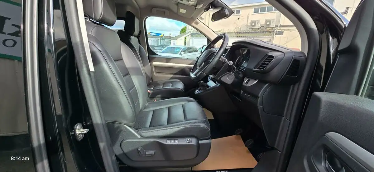 2021-toyota-proace-verso-20d-family-150ps-premium-pkl1-big-24