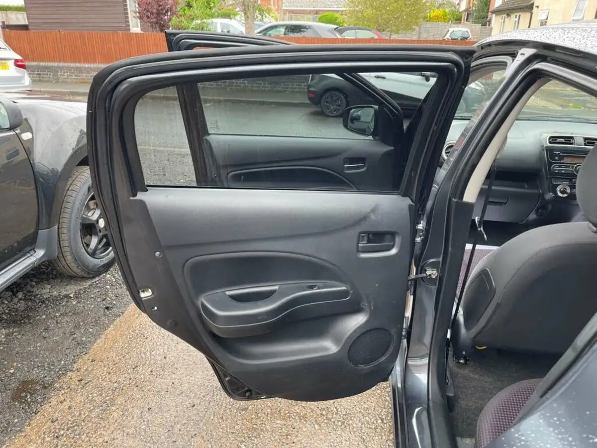 2015-mitsubishi-mirage-12-2-big-30