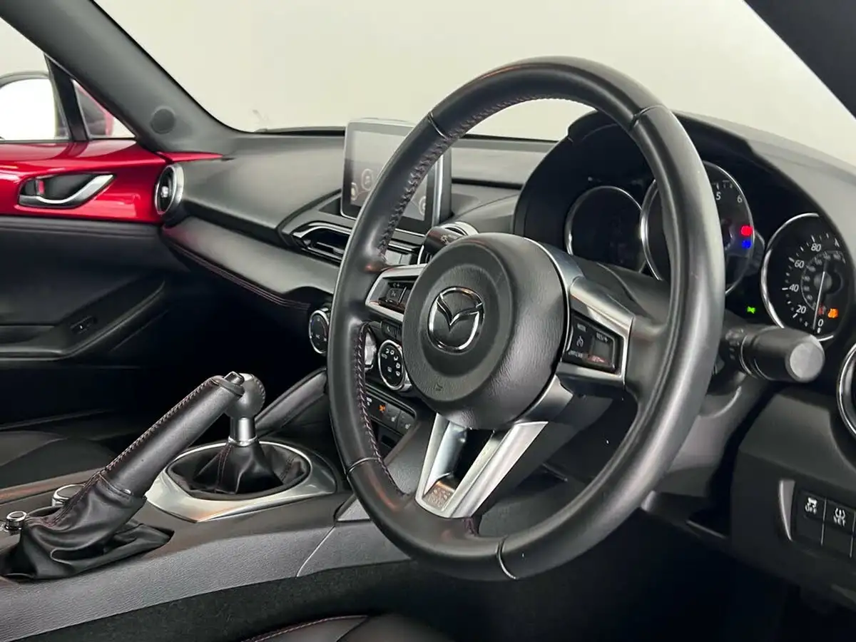 2015-mazda-mx-5-15-sport-nav-big-18