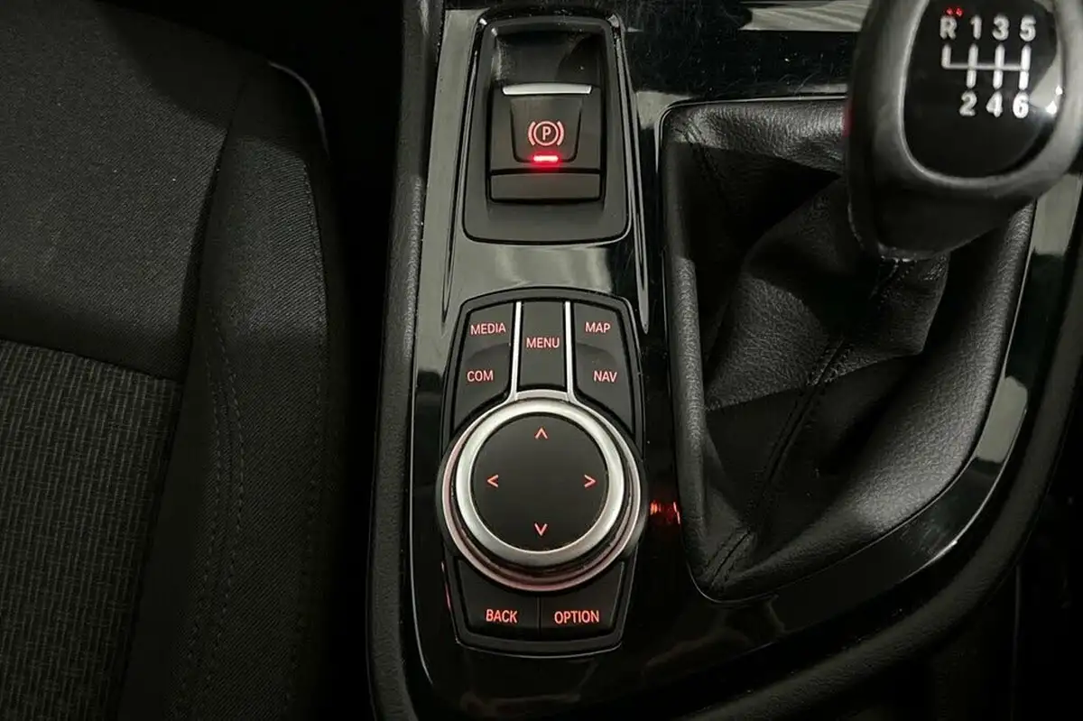 2021-bmw-2-series-15td-216d-se-gran-big-31