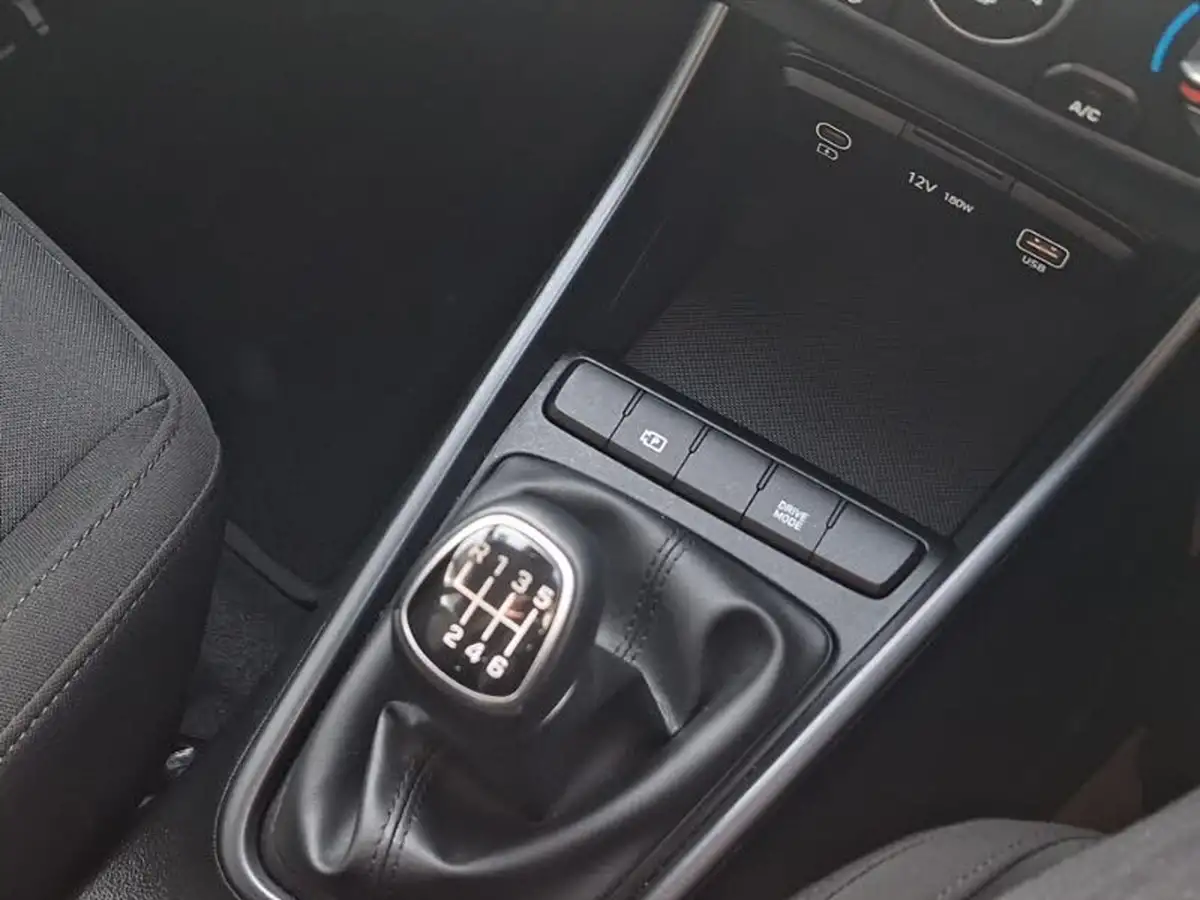 2024-hyundai-i20-10-t-gdi-advance-big-16
